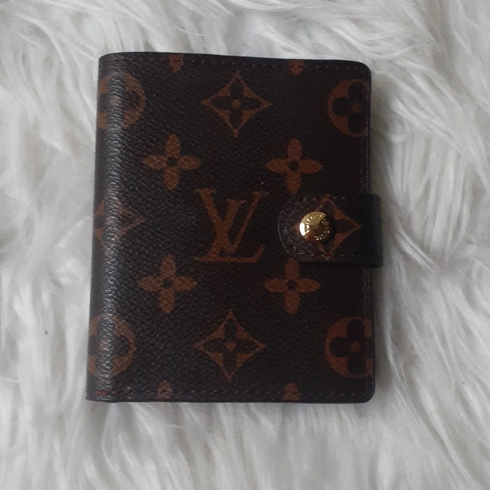 Louis Vuitton Iconic Brown Monogram Wallet w/Box & Dust Bag - Picture 2 of 15
